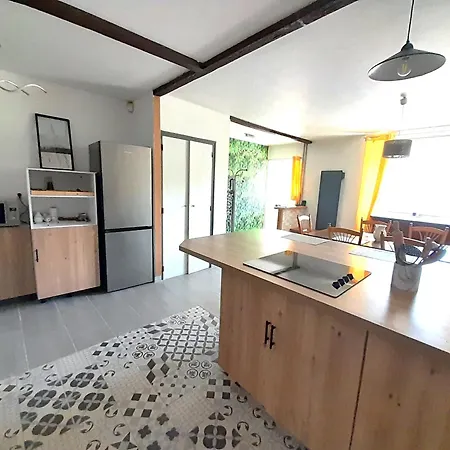 Du Relai Du Chateau - Parc Oriental - Puy Du Fou *