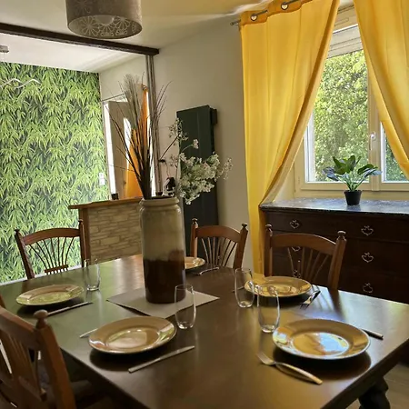 Holiday home Du Relai Du Chateau - Parc Oriental - Puy Du Fou Chemille-en-Anjou