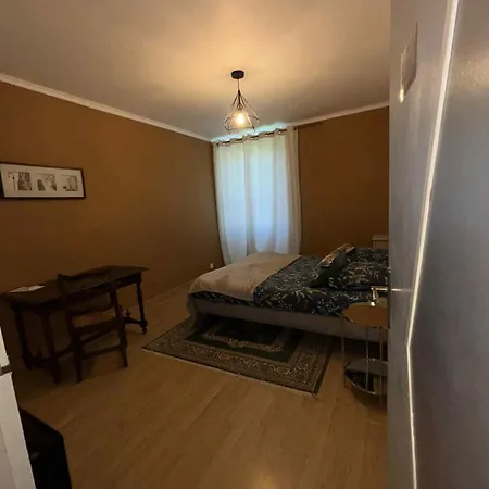 Du Relai Du Chateau - Parc Oriental - Puy Du Fou *